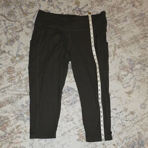 Grace & Lace Cropped olive Best Squat Proof Leggings With Pockets